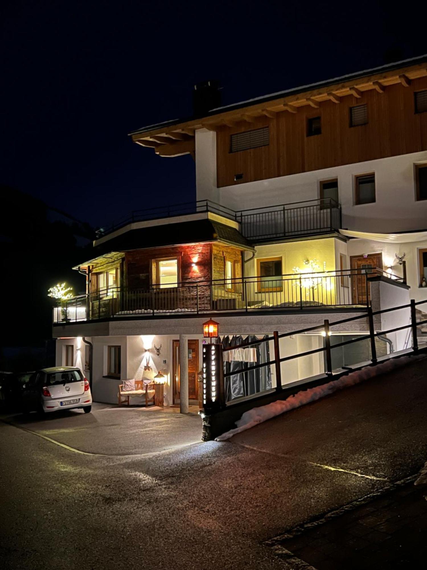 Alpine Lodge Brixen Brixen im Thale Exterior photo